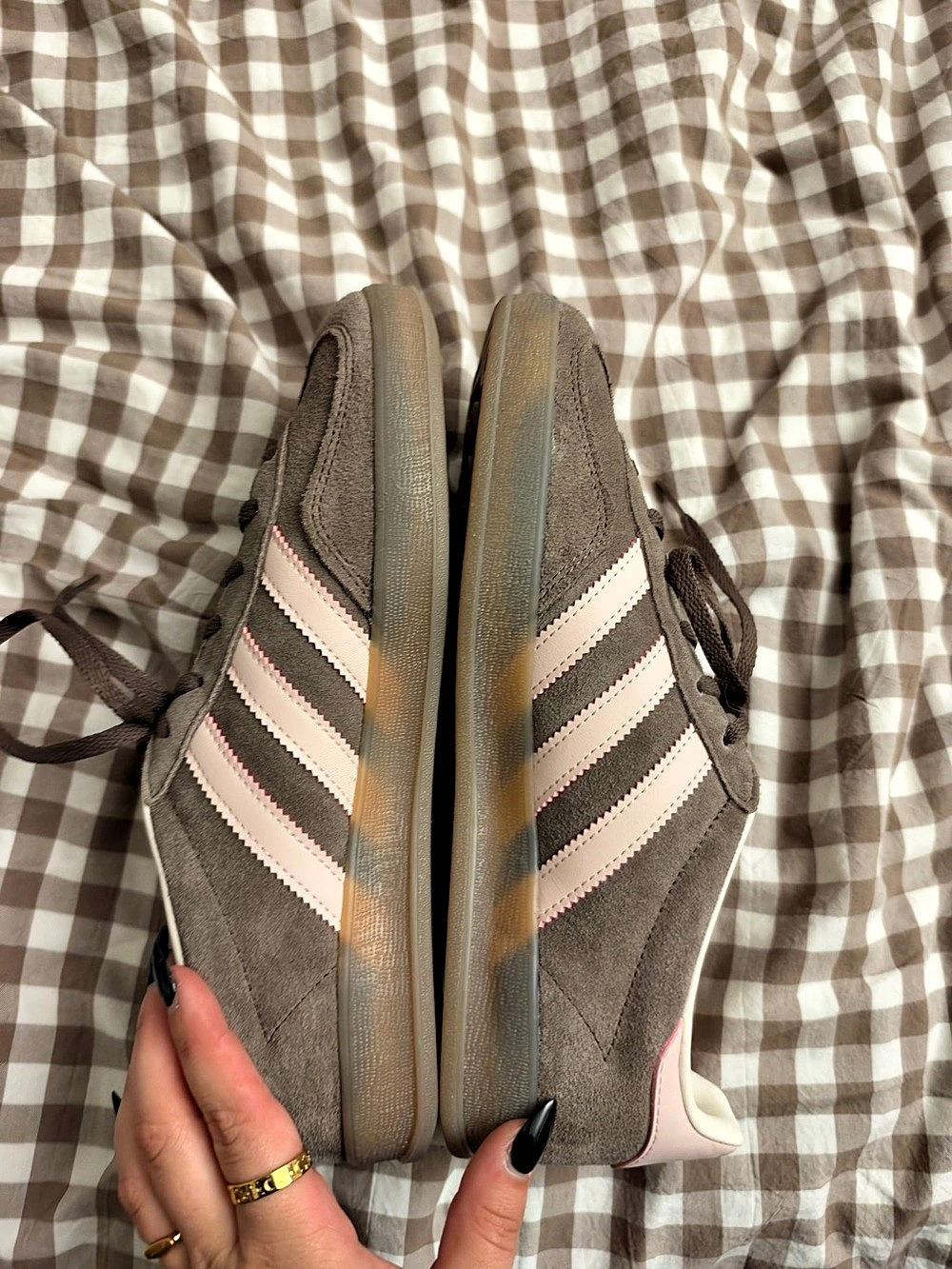 adidas Gazelle Sneakers in Earth Strata/Wonder Quartz Gum US 8 Brand New
